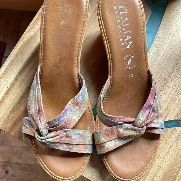 Slightly used Italian shoemakers sandals women’s 10 made in Italy. - Picture 4 of 6